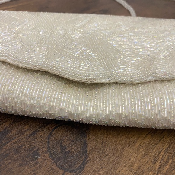 Vintage La Regale Beaded Clutch - Picture 3 of 12